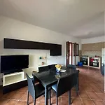 Sara Mondello Garden Level Διαμέρισμα *