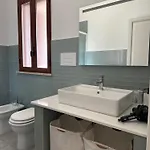Sara Mondello Garden Level Διαμέρισμα *