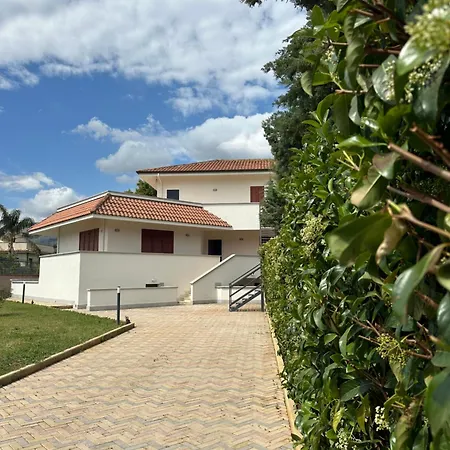 Διαμέρισμα Sara Mondello Garden Level Παλέρμο